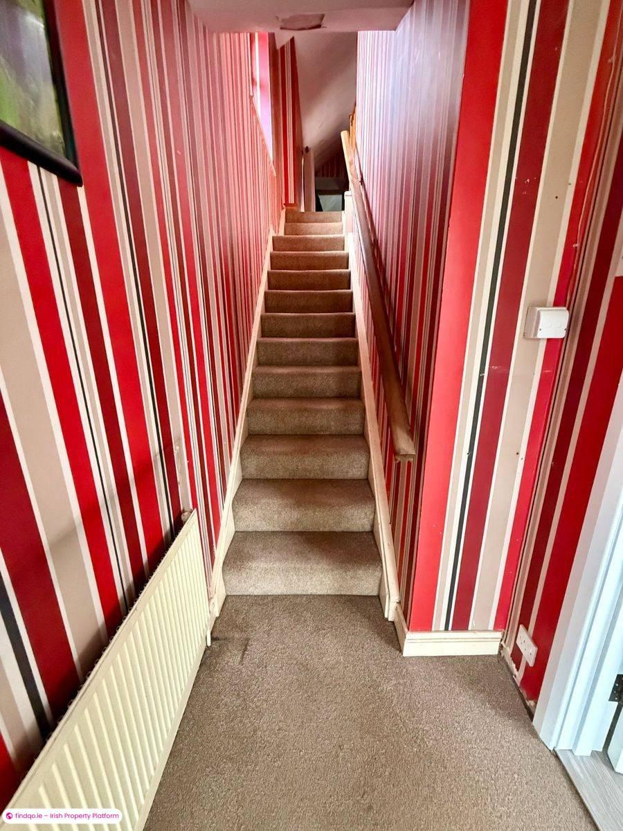 Detached house for Sale in Dring, Longford