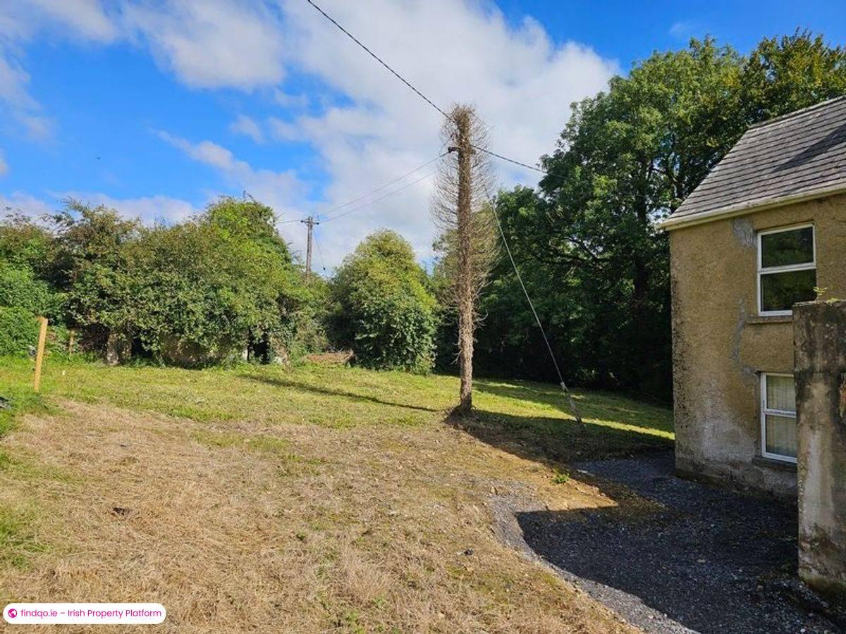 Detached house for Sale in Ballyconnell, Cavan