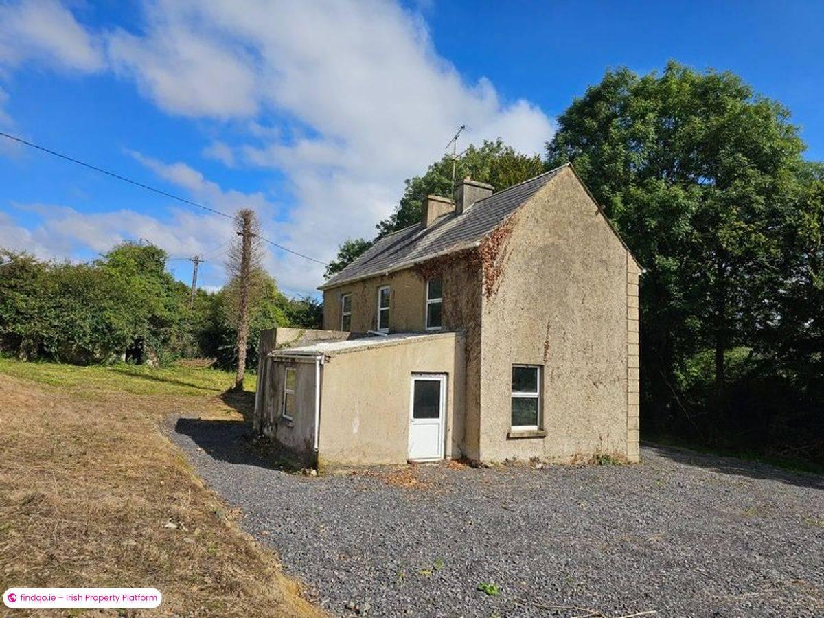 Detached house for Sale in Ballyconnell, Cavan