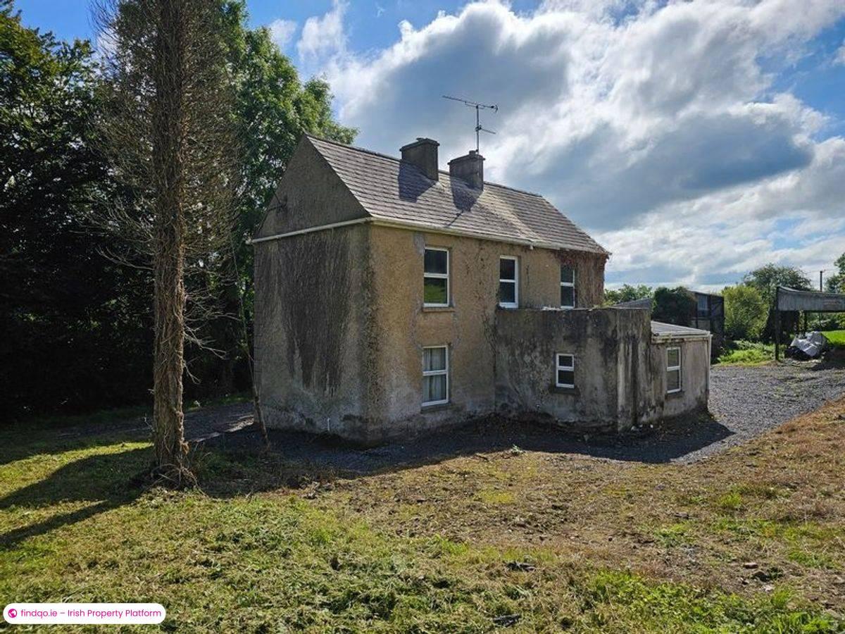 Detached house for Sale in Ballyconnell, Cavan
