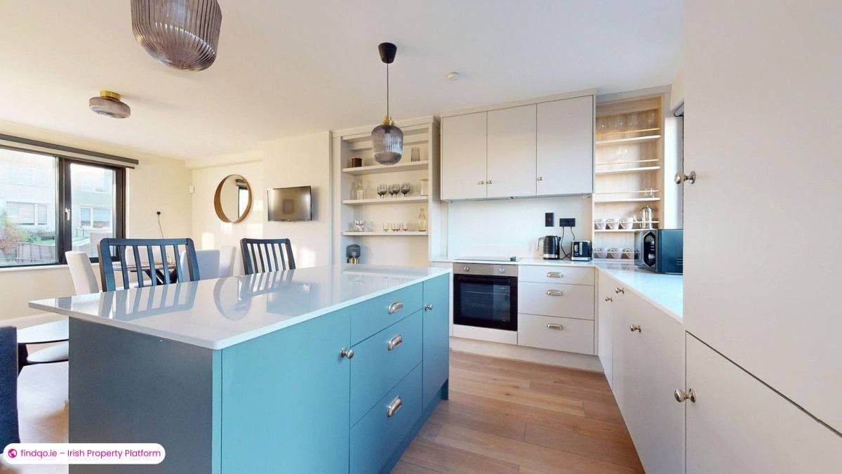 End of terrace house for Sale in Howth, Dublin (County)