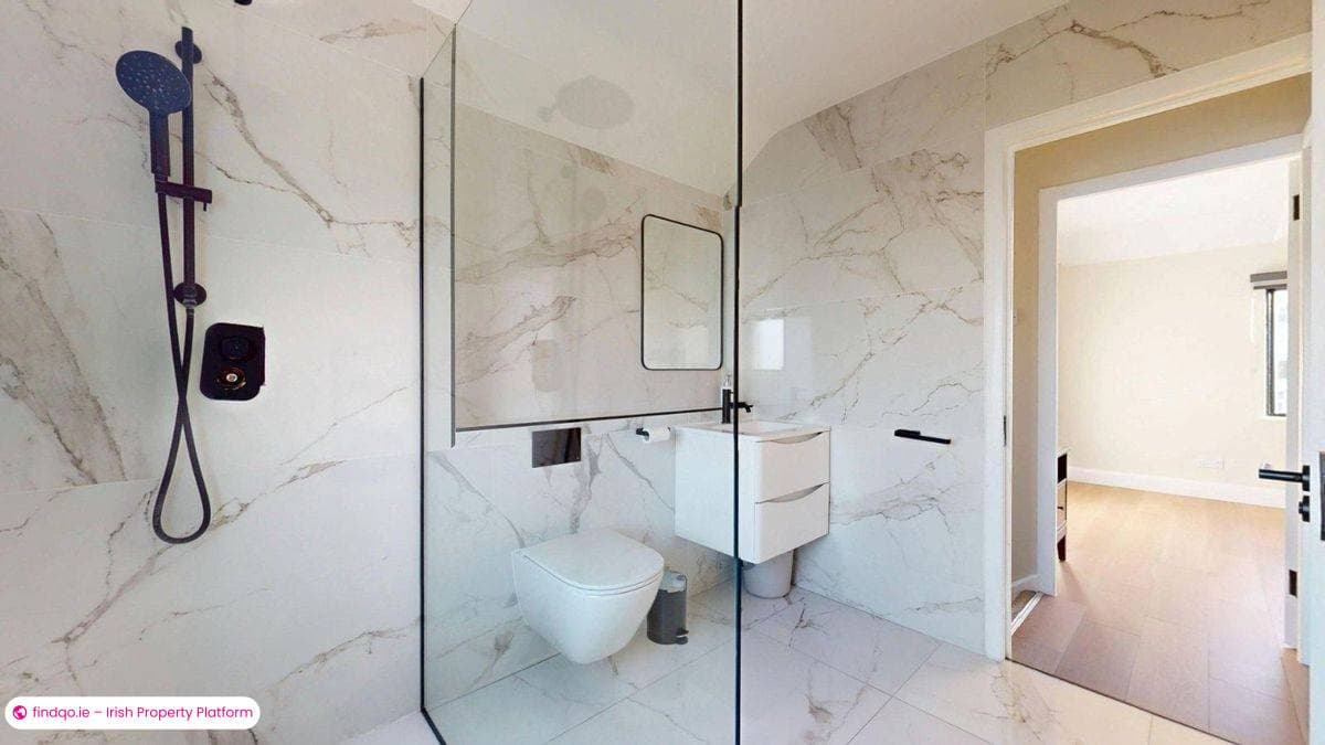 End of terrace house for Sale in Howth, Dublin (County)