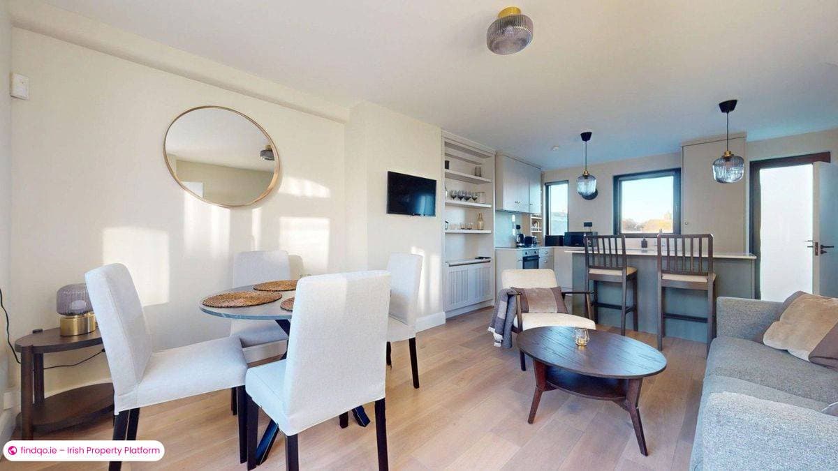 End of terrace house for Sale in Howth, Dublin (County)