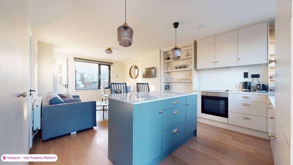 End of terrace house for Sale in Howth, Dublin (County)