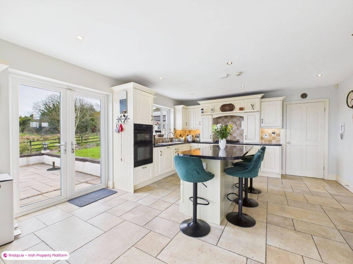 Detached house for Sale in Butlerstown, Waterford