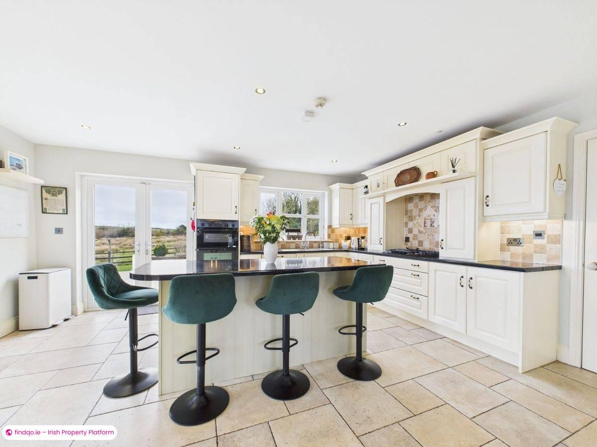 Detached house for Sale in Butlerstown, Waterford