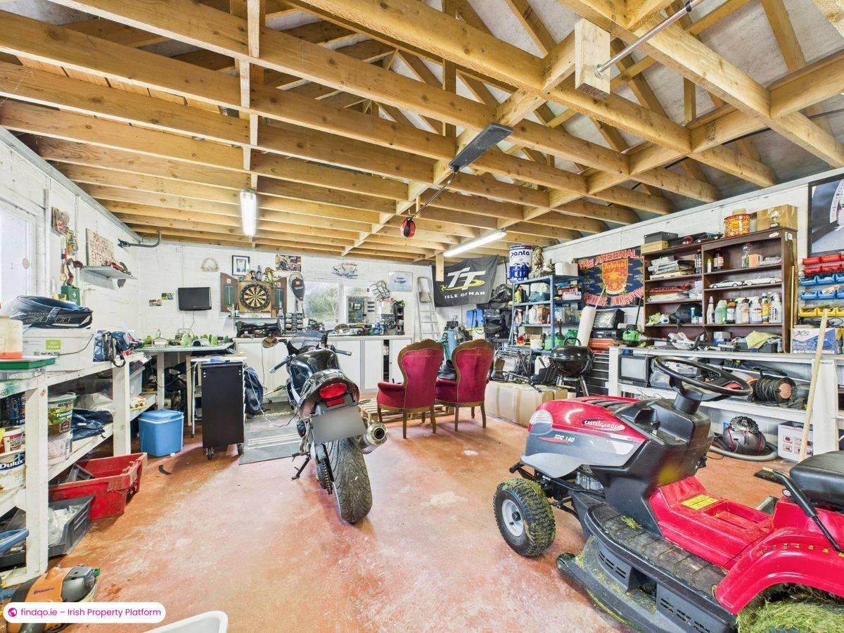 Detached house for Sale in Butlerstown, Waterford