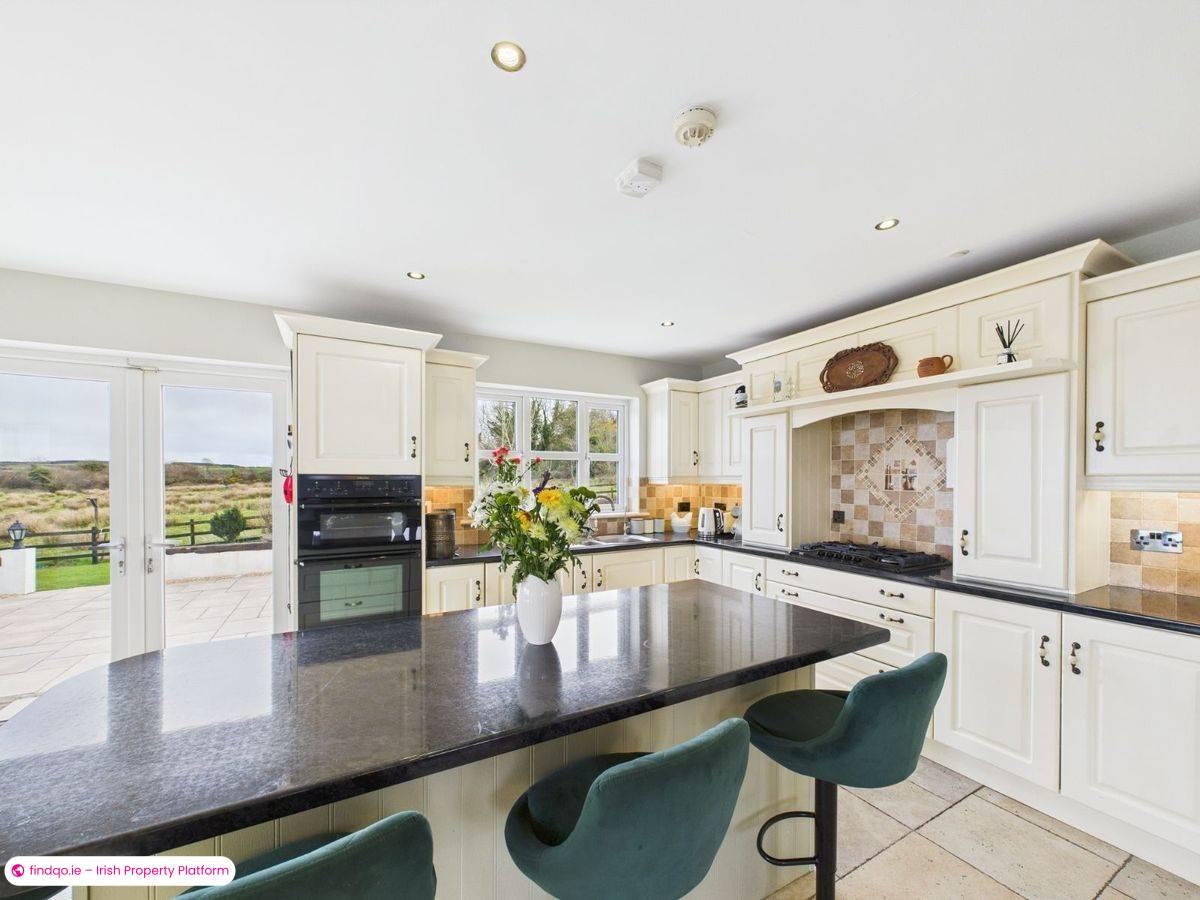 Detached house for Sale in Butlerstown, Waterford