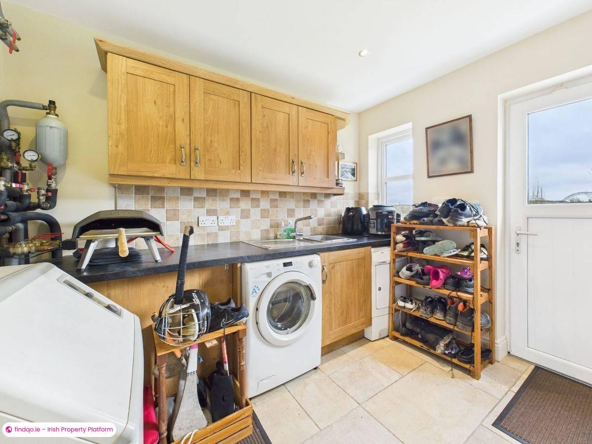 Detached house for Sale in Butlerstown, Waterford