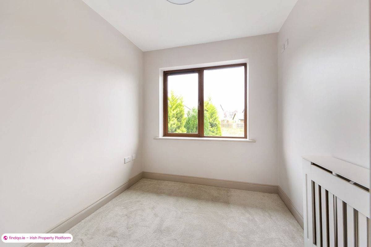 Semi-detached house for Sale in Cavan, Cavan