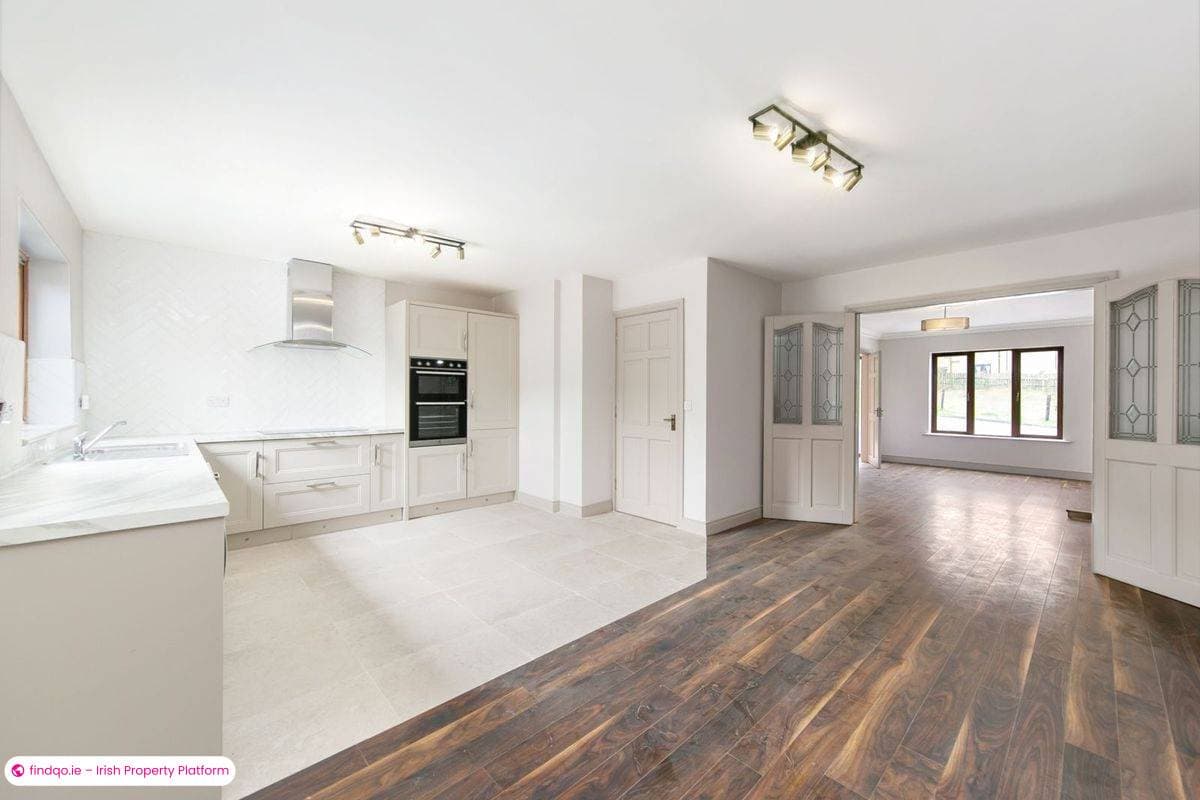 Semi-detached house for Sale in Cavan, Cavan