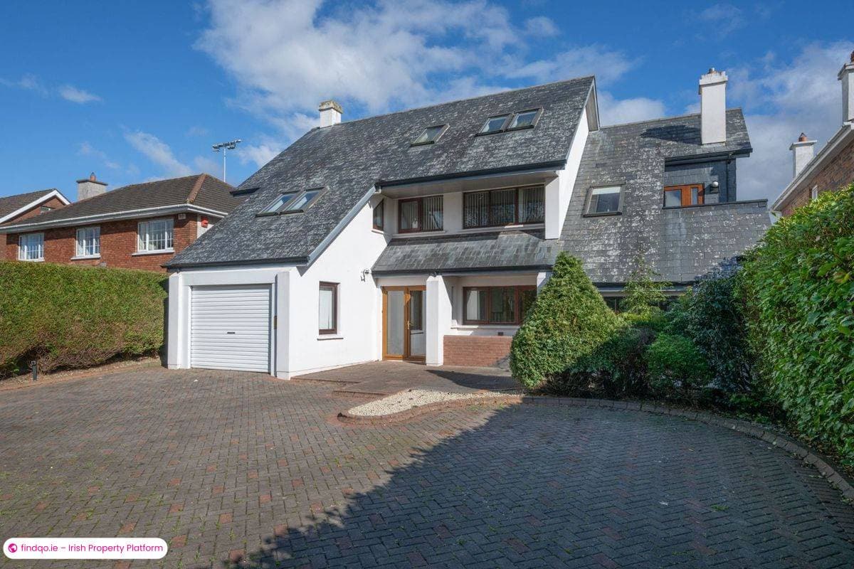 Detached house for Sale in Model Farm Road, Cork