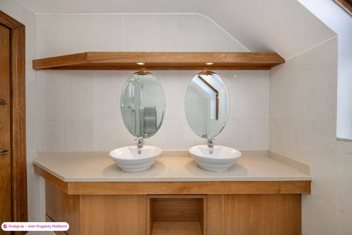 Detached house for Sale in Model Farm Road, Cork