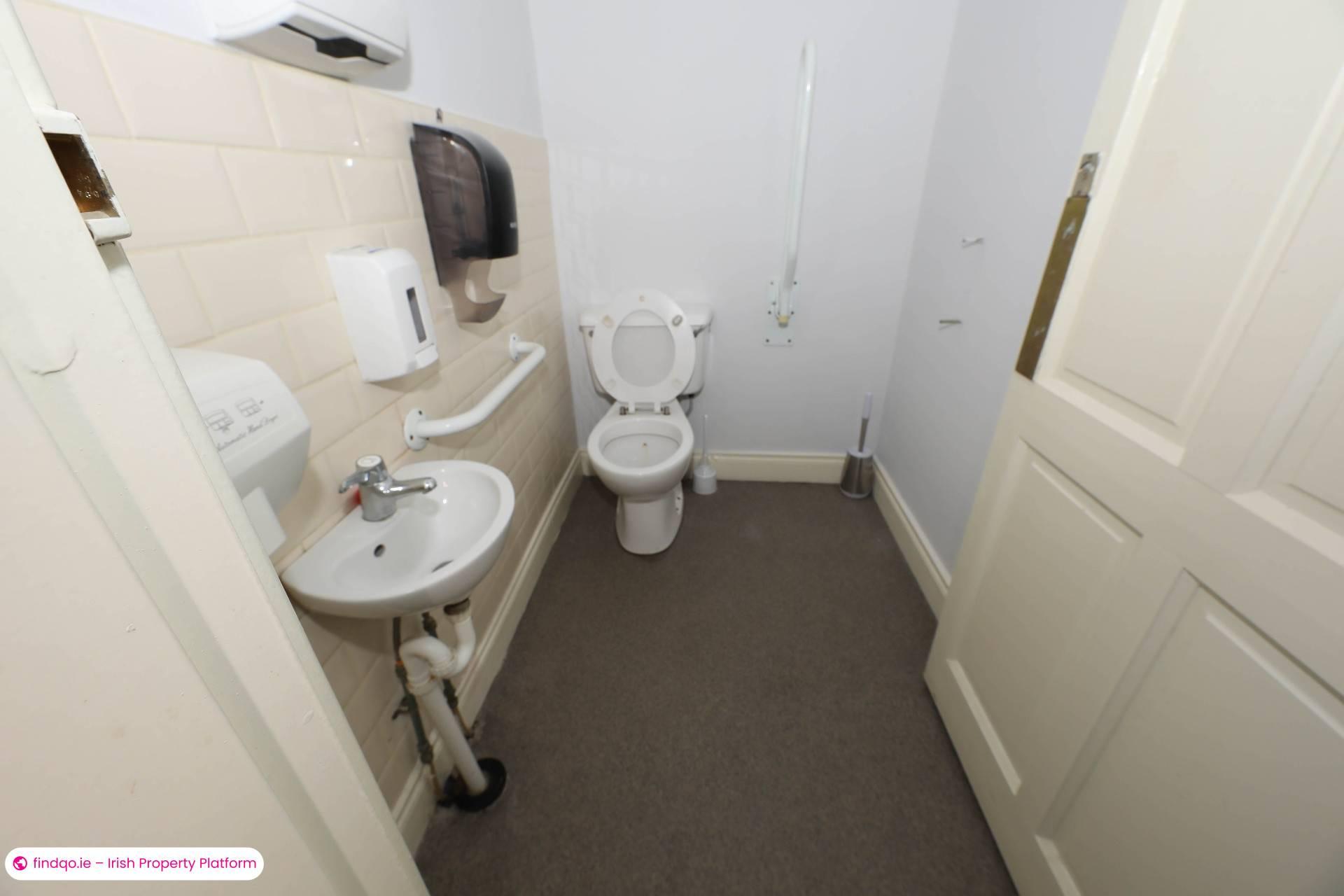 End of terrace house for Sale in Abbeyleix, Laois