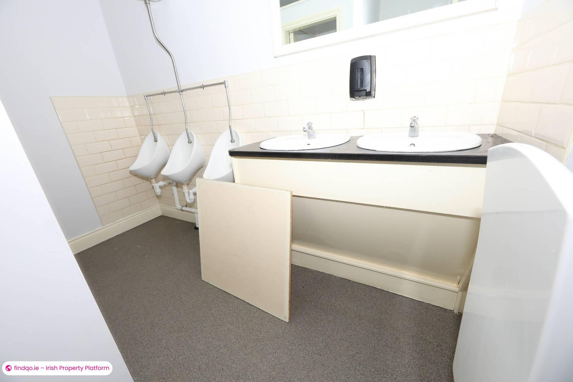 End of terrace house for Sale in Abbeyleix, Laois