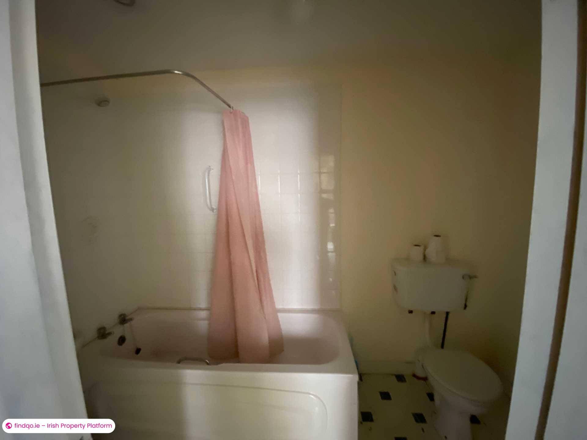 Semi-detached house for Sale in Clifden, Galway