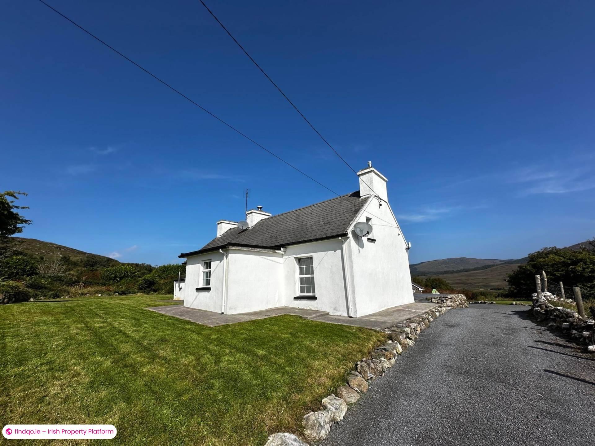 Detached house for Sale in Oughterard, Galway