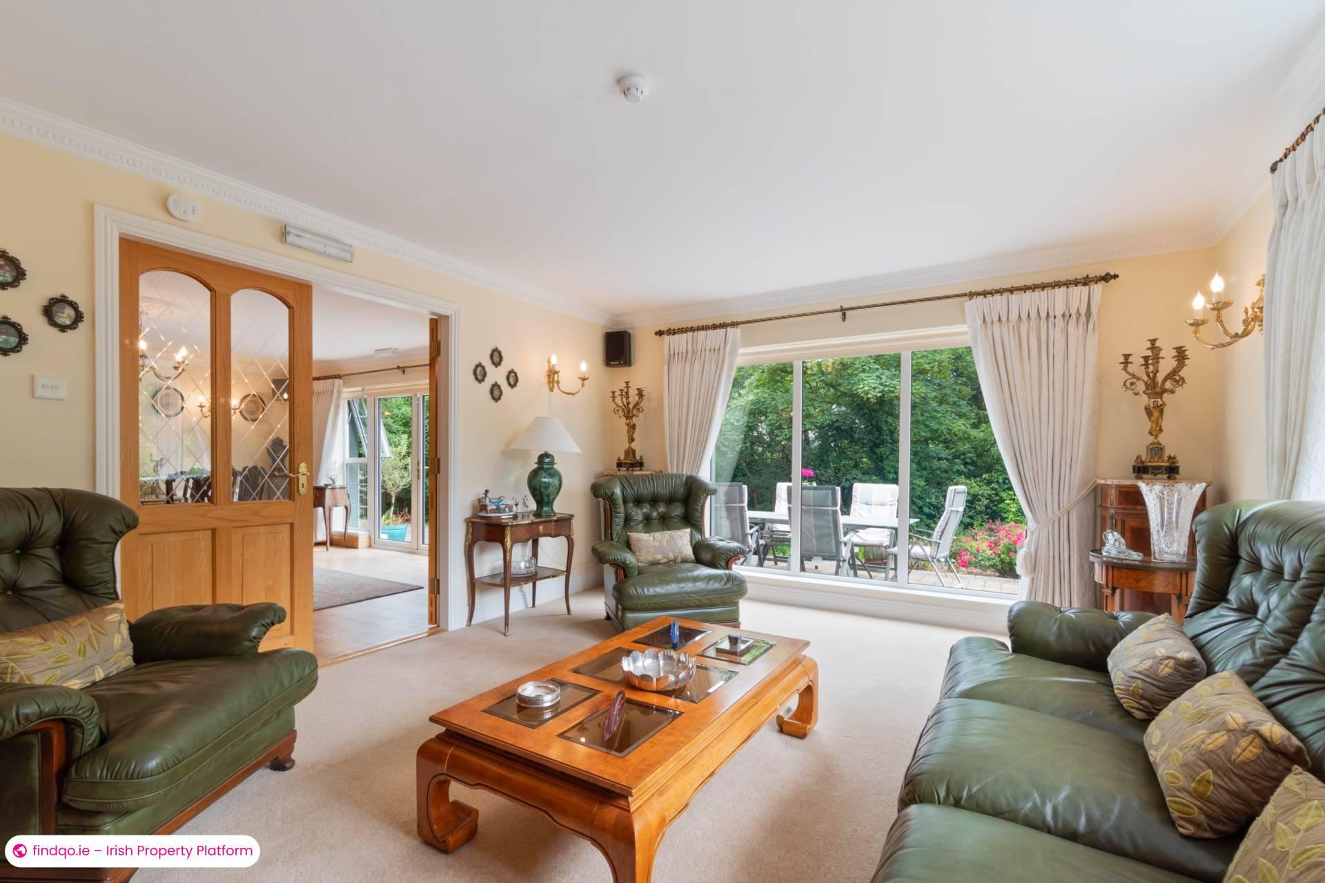 Detached house for Sale in Oughterard, Galway, H91 W83H