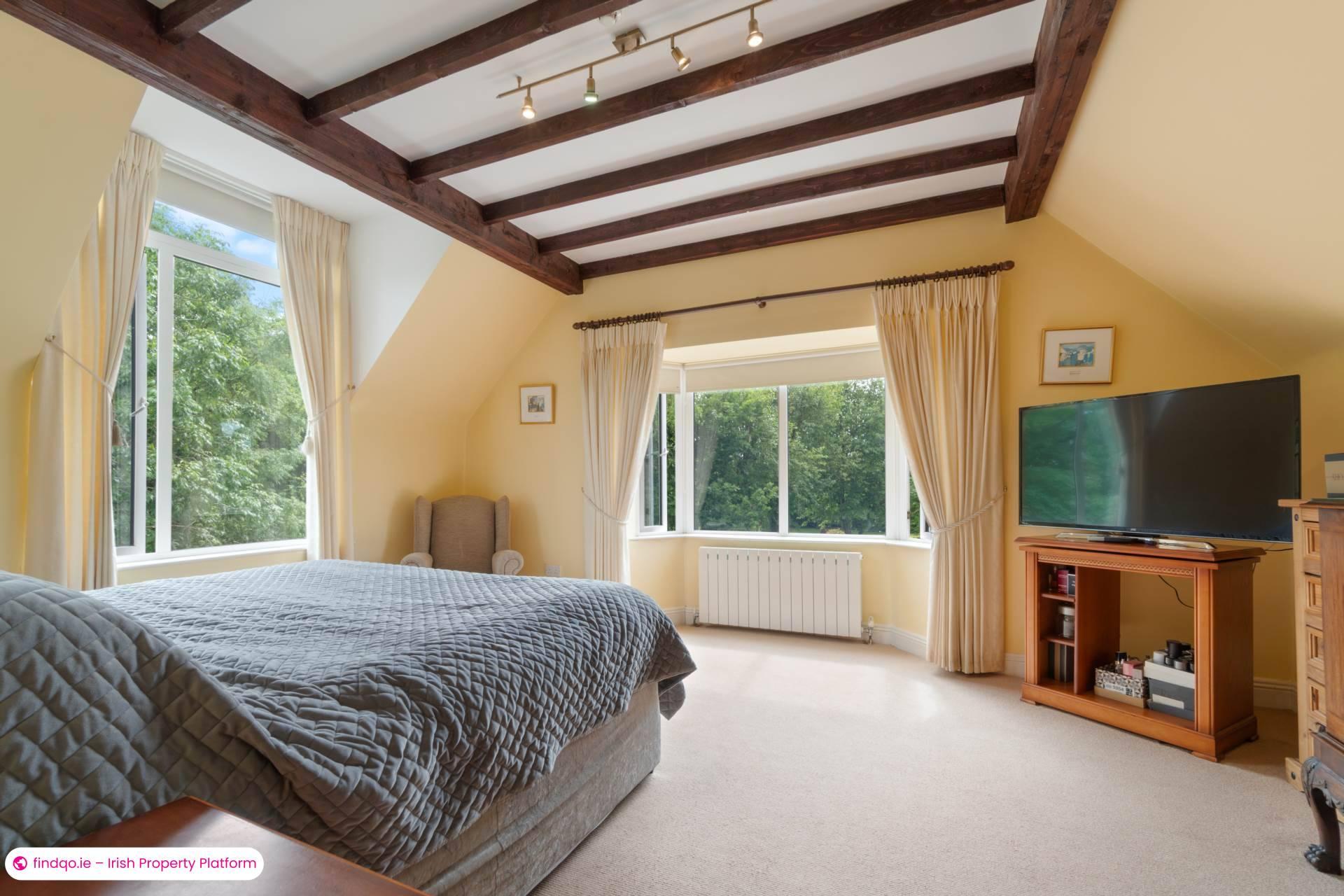 Detached house for Sale in Oughterard, Galway, H91 W83H