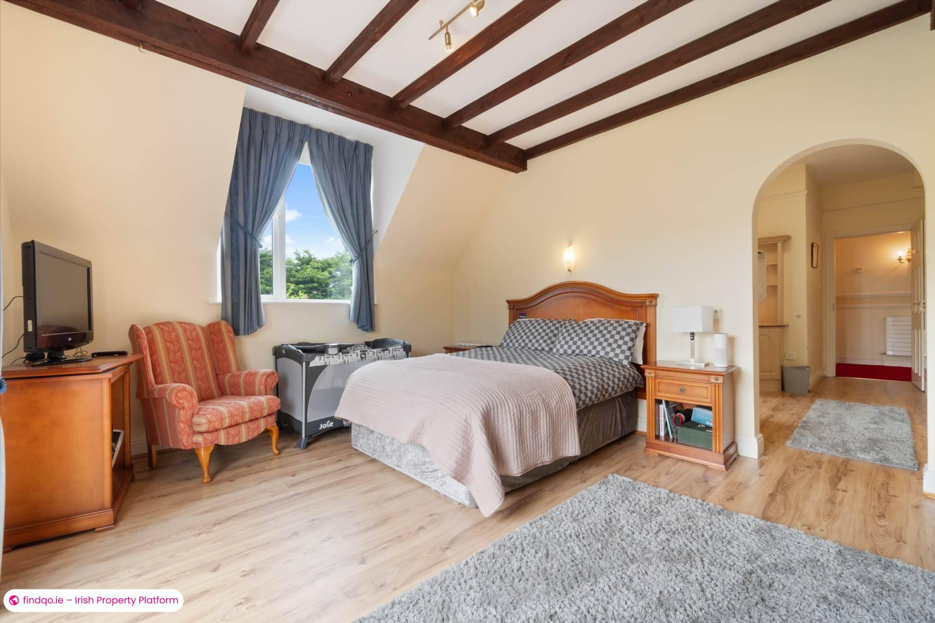 Detached house for Sale in Oughterard, Galway, H91 W83H