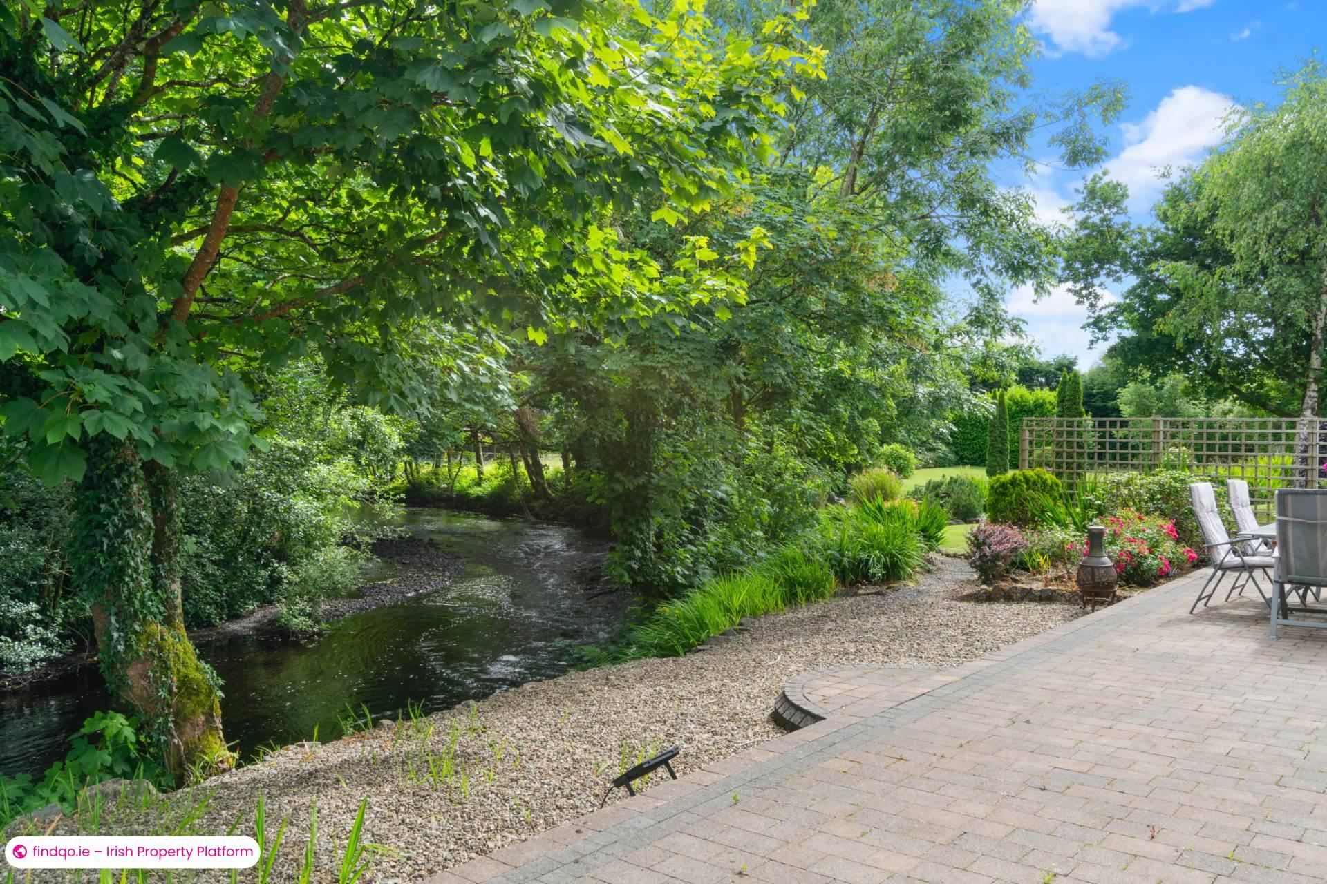 Detached house for Sale in Oughterard, Galway, H91 W83H