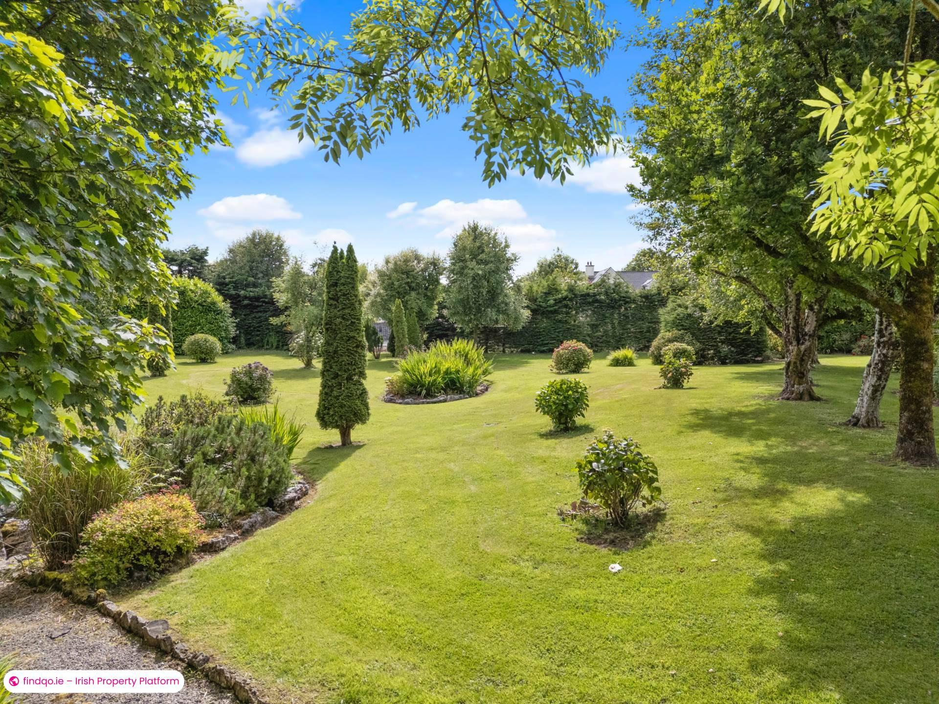 Detached house for Sale in Oughterard, Galway, H91 W83H