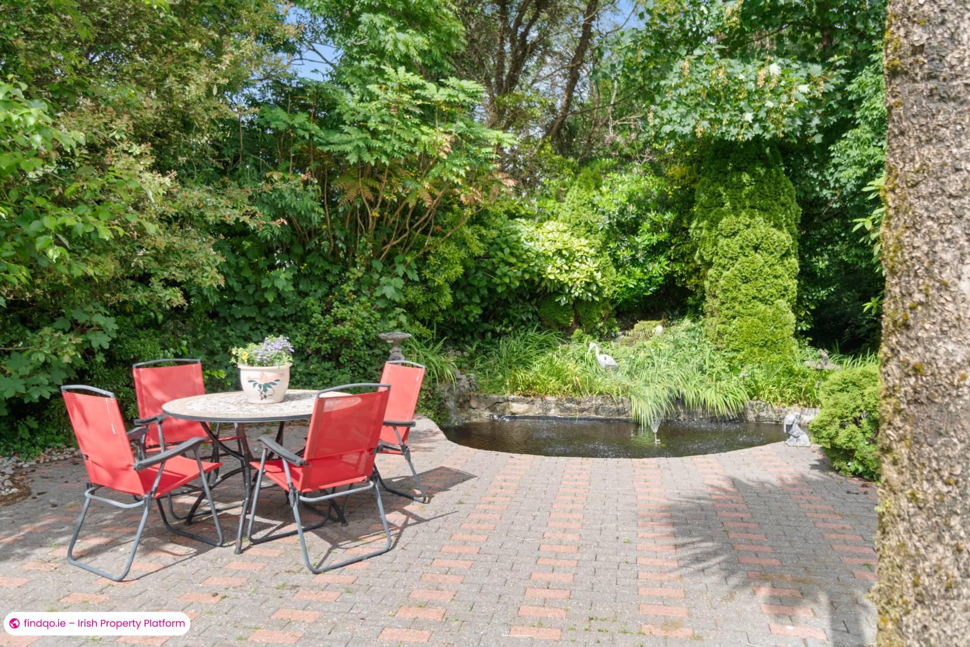 Detached house for Sale in Oughterard, Galway, H91 W83H