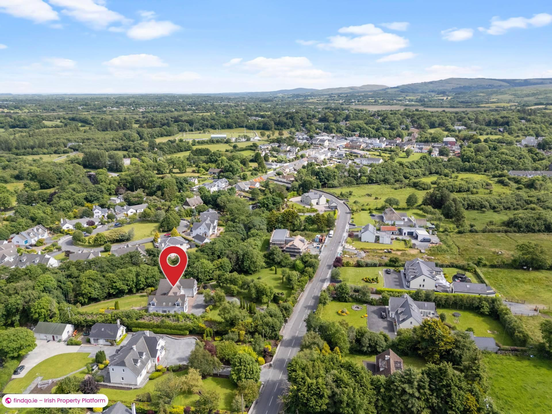 Detached house for Sale in Oughterard, Galway, H91 W83H