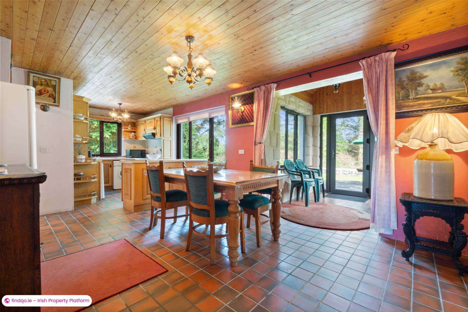 Detached house for Sale in Oughterard, Galway, H91 RFY9