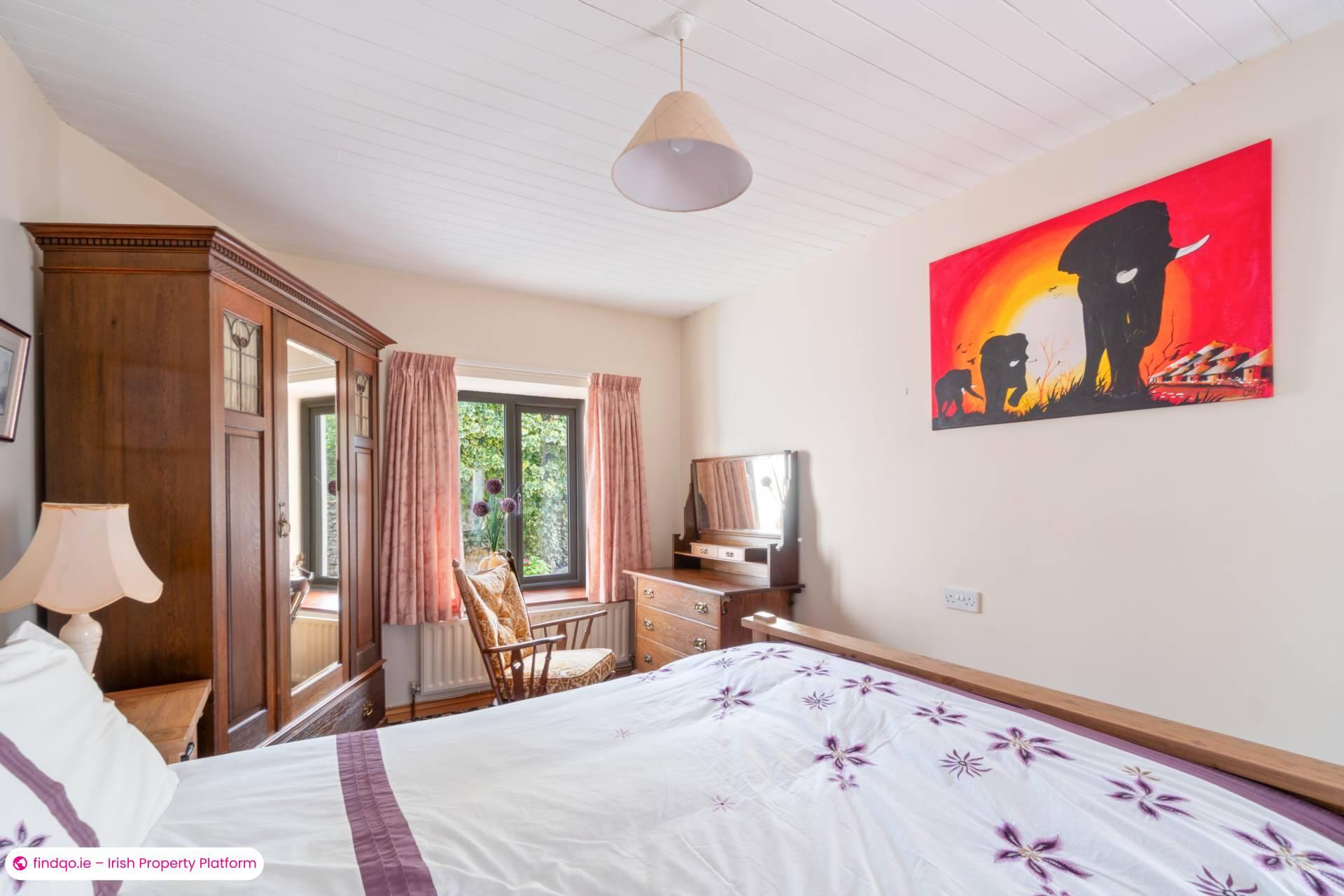 Detached house for Sale in Oughterard, Galway, H91 RFY9