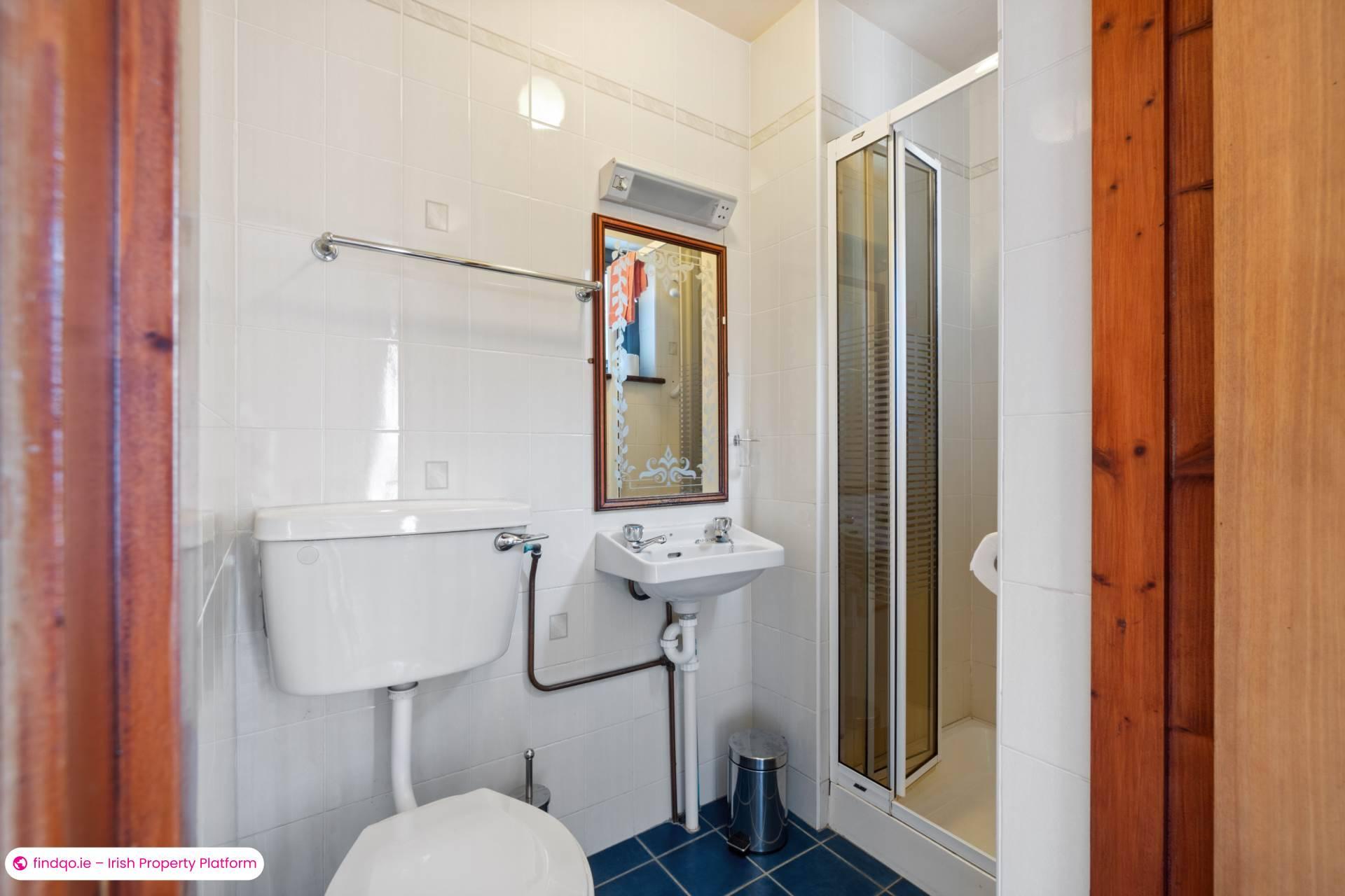 Detached house for Sale in Oughterard, Galway, H91 RFY9