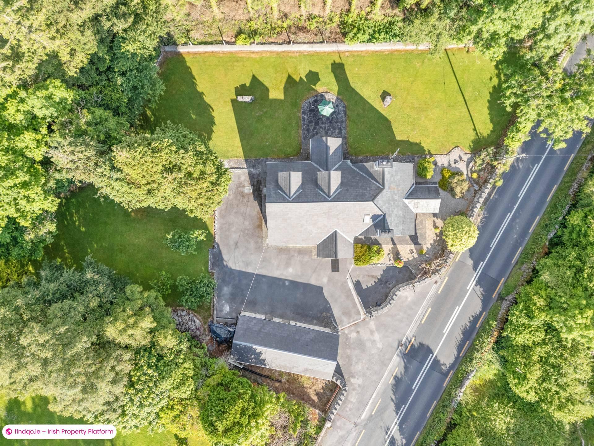 Detached house for Sale in Oughterard, Galway, H91 RFY9