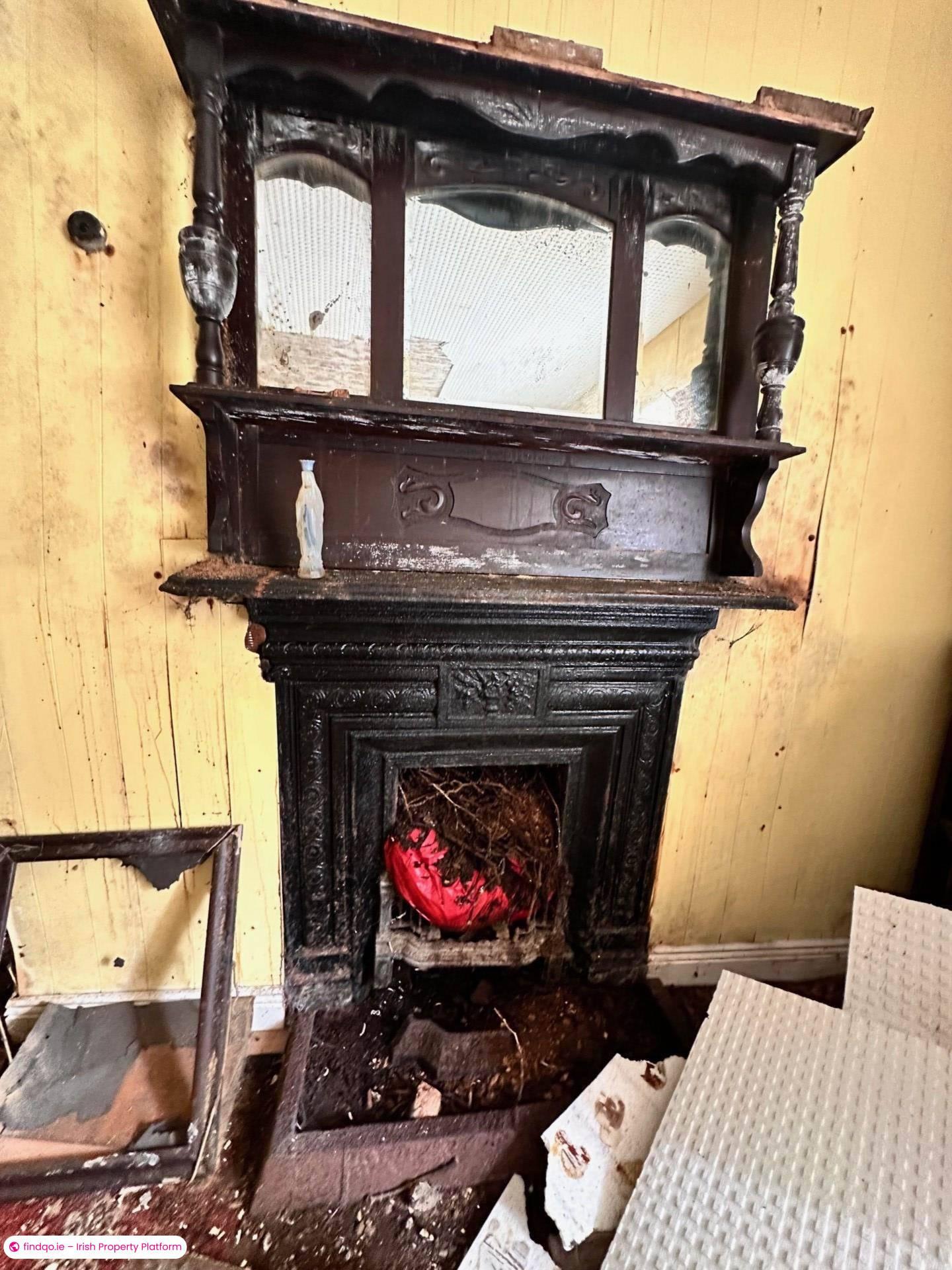 Detached house for Sale in Oughterard, Galway, H91 D6XA