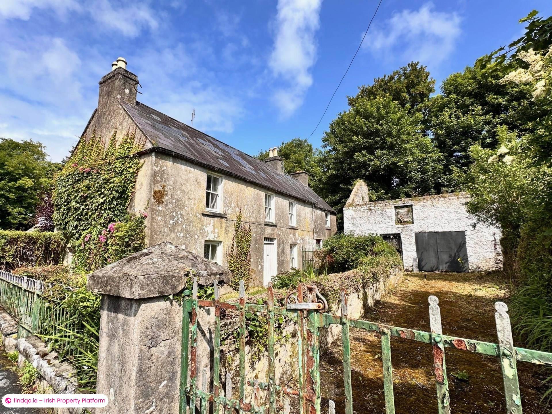 Detached house for Sale in Oughterard, Galway, H91 D6XA