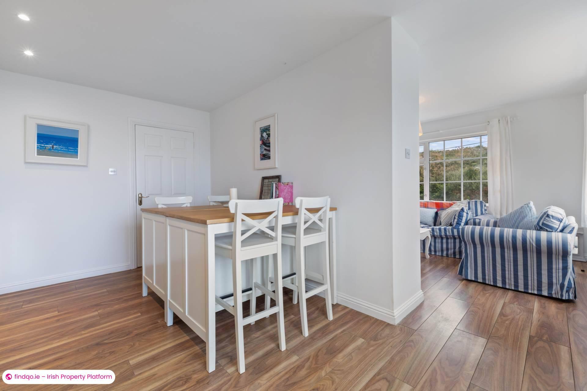 Detached house for Sale in Roundstone, Galway, H91 V6YC