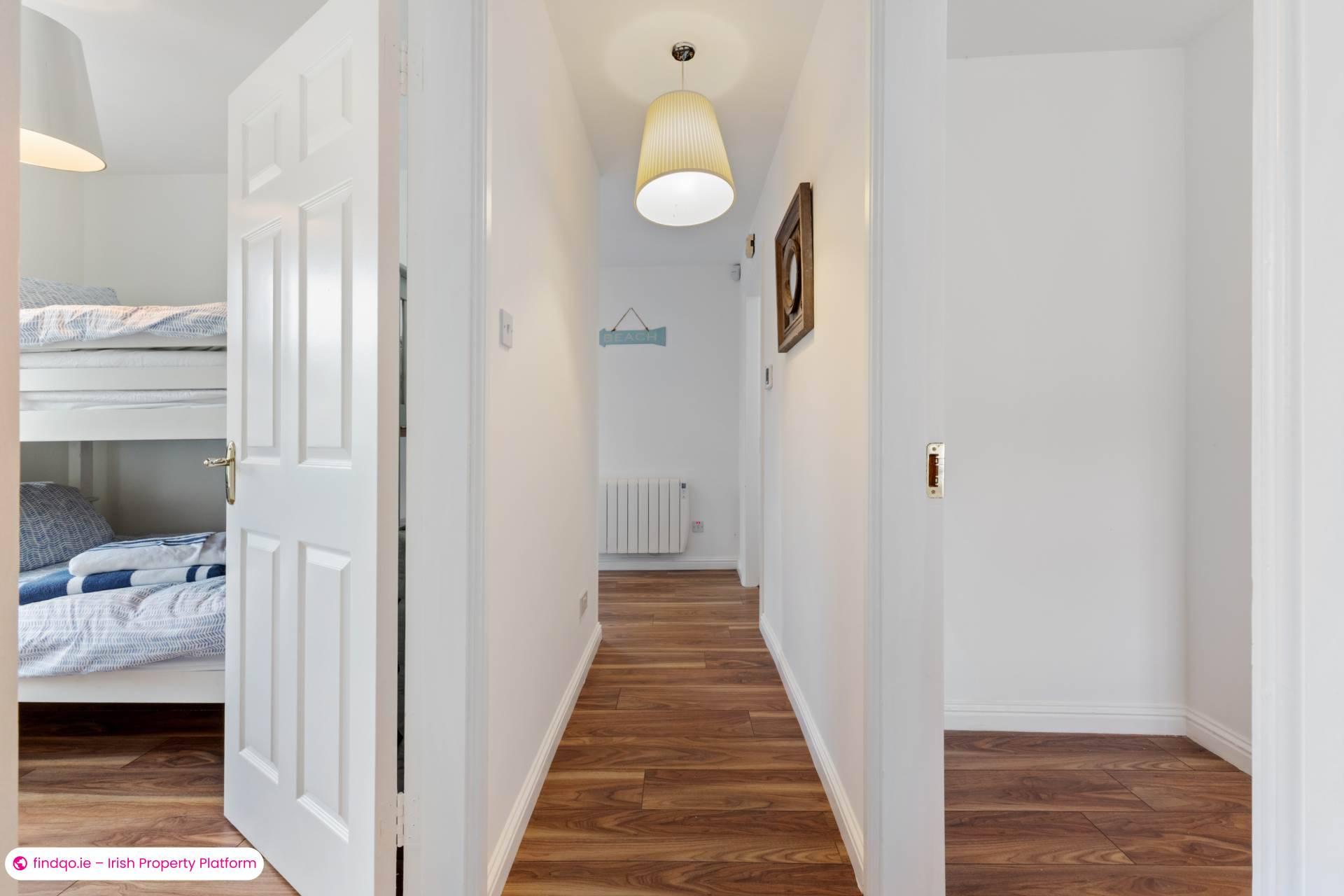 Detached house for Sale in Roundstone, Galway, H91 V6YC