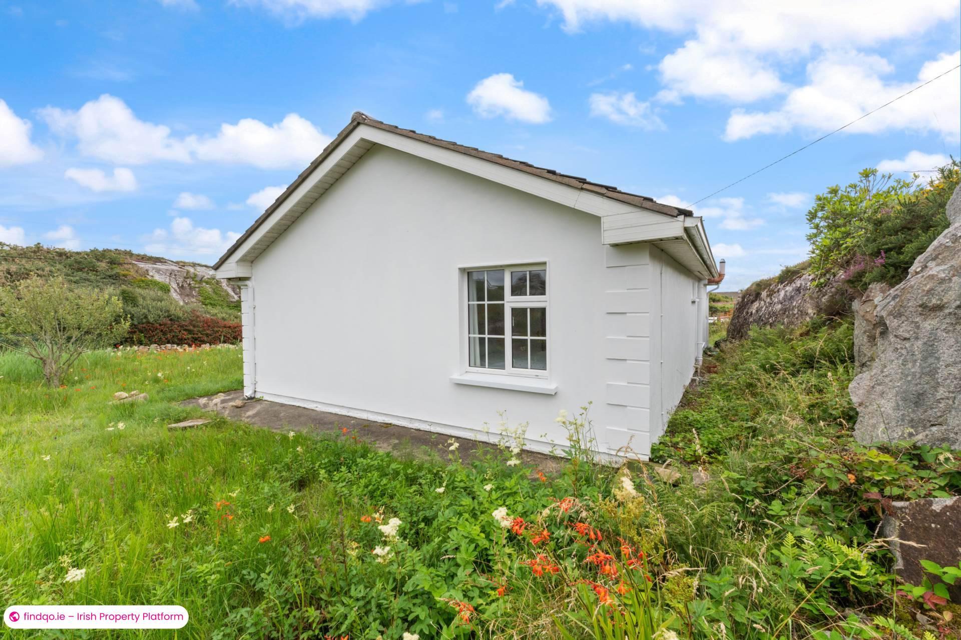 Detached house for Sale in Roundstone, Galway, H91 V6YC