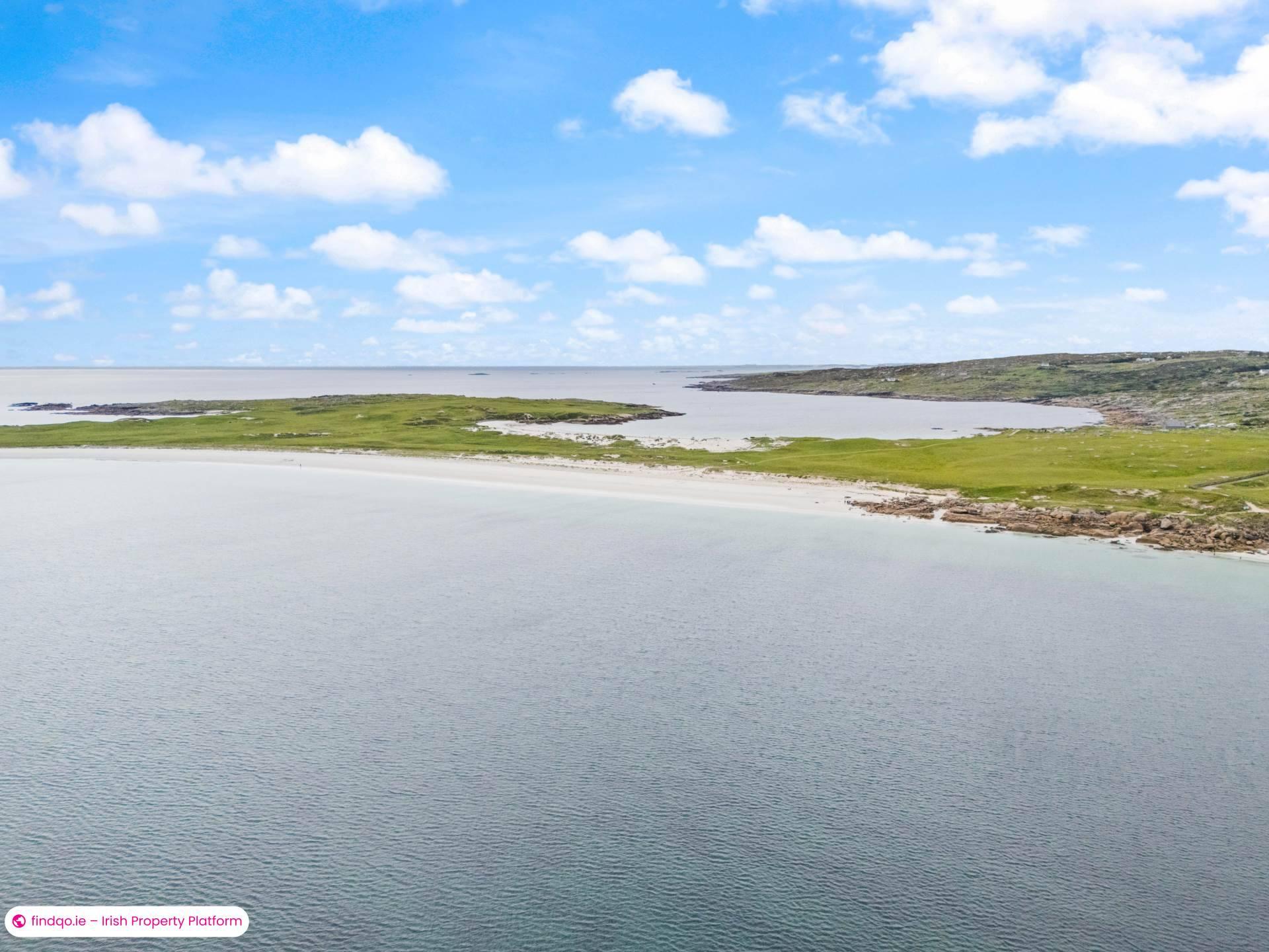 Detached house for Sale in Roundstone, Galway, H91 V6YC