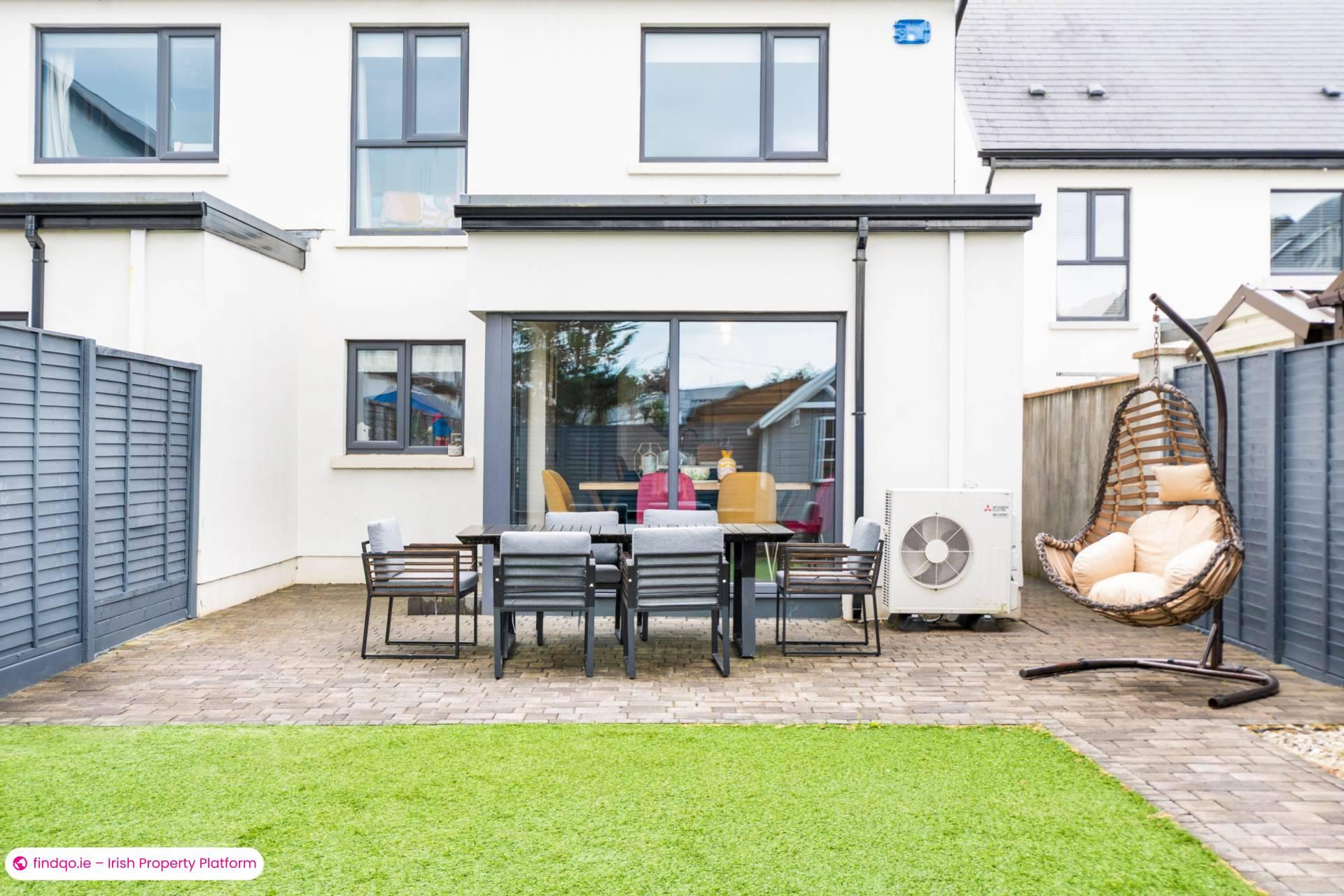 Semi-detached house for Sale in Oranmore, Galway