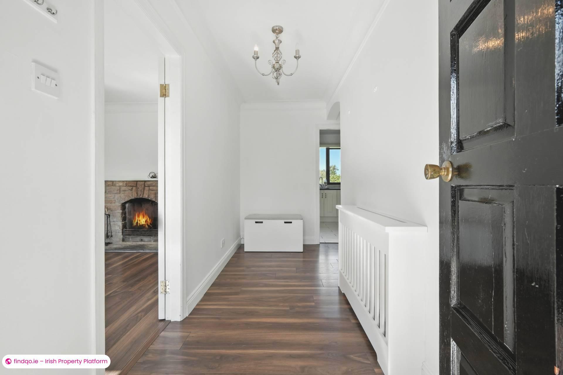 Detached house for Sale in Oughterard, Galway, H91 F66V