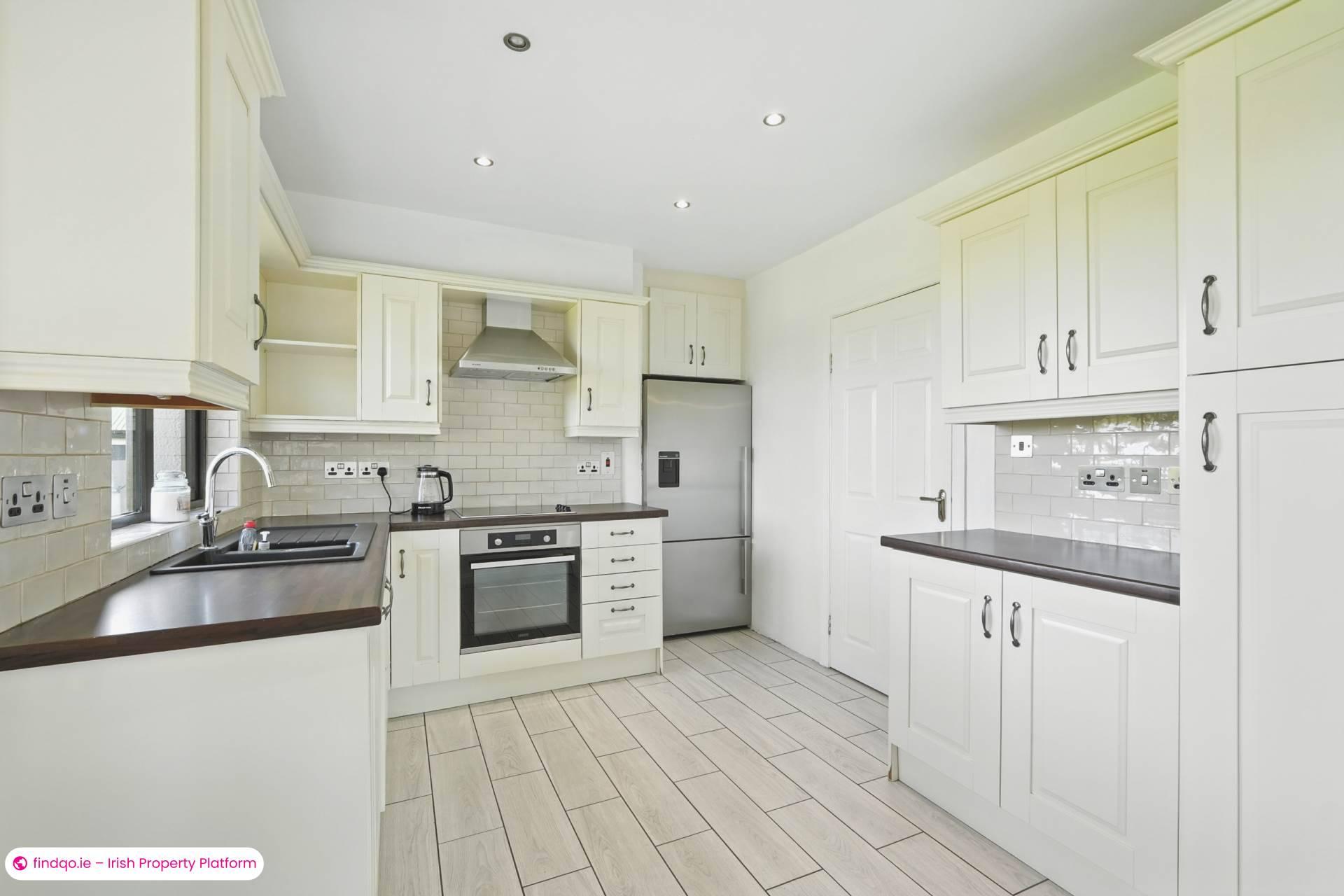 Detached house for Sale in Oughterard, Galway, H91 F66V