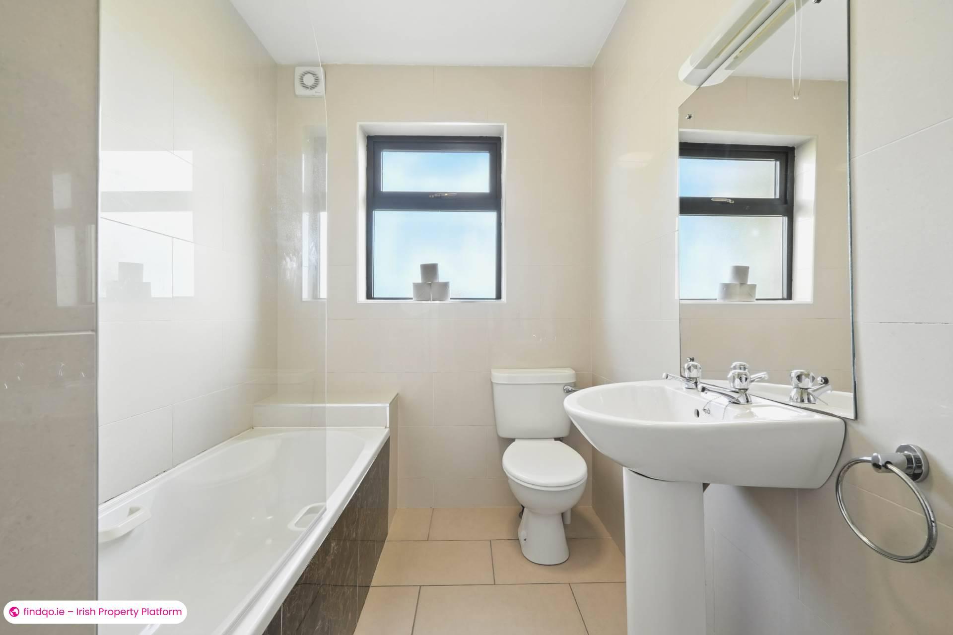 Detached house for Sale in Oughterard, Galway, H91 F66V