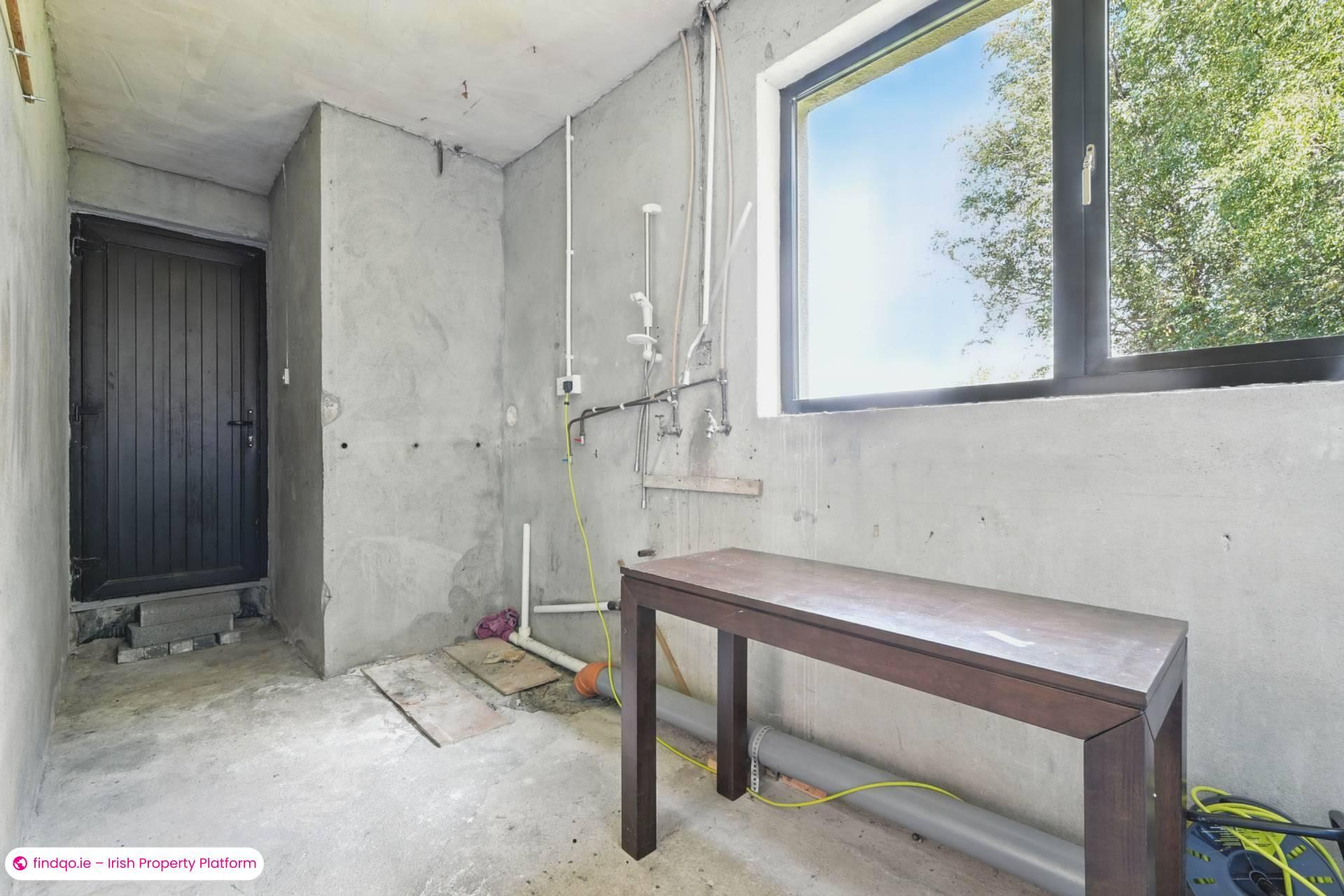 Detached house for Sale in Oughterard, Galway, H91 F66V