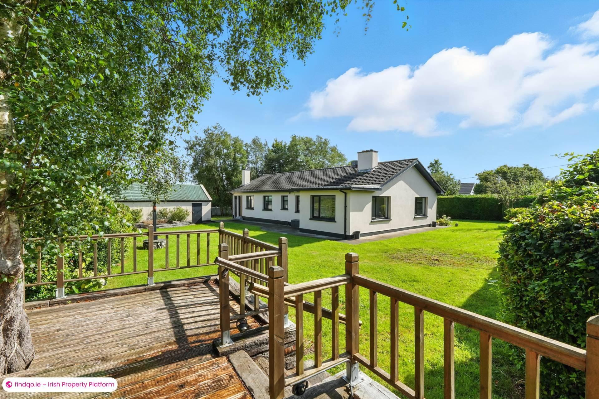 Detached house for Sale in Oughterard, Galway, H91 F66V