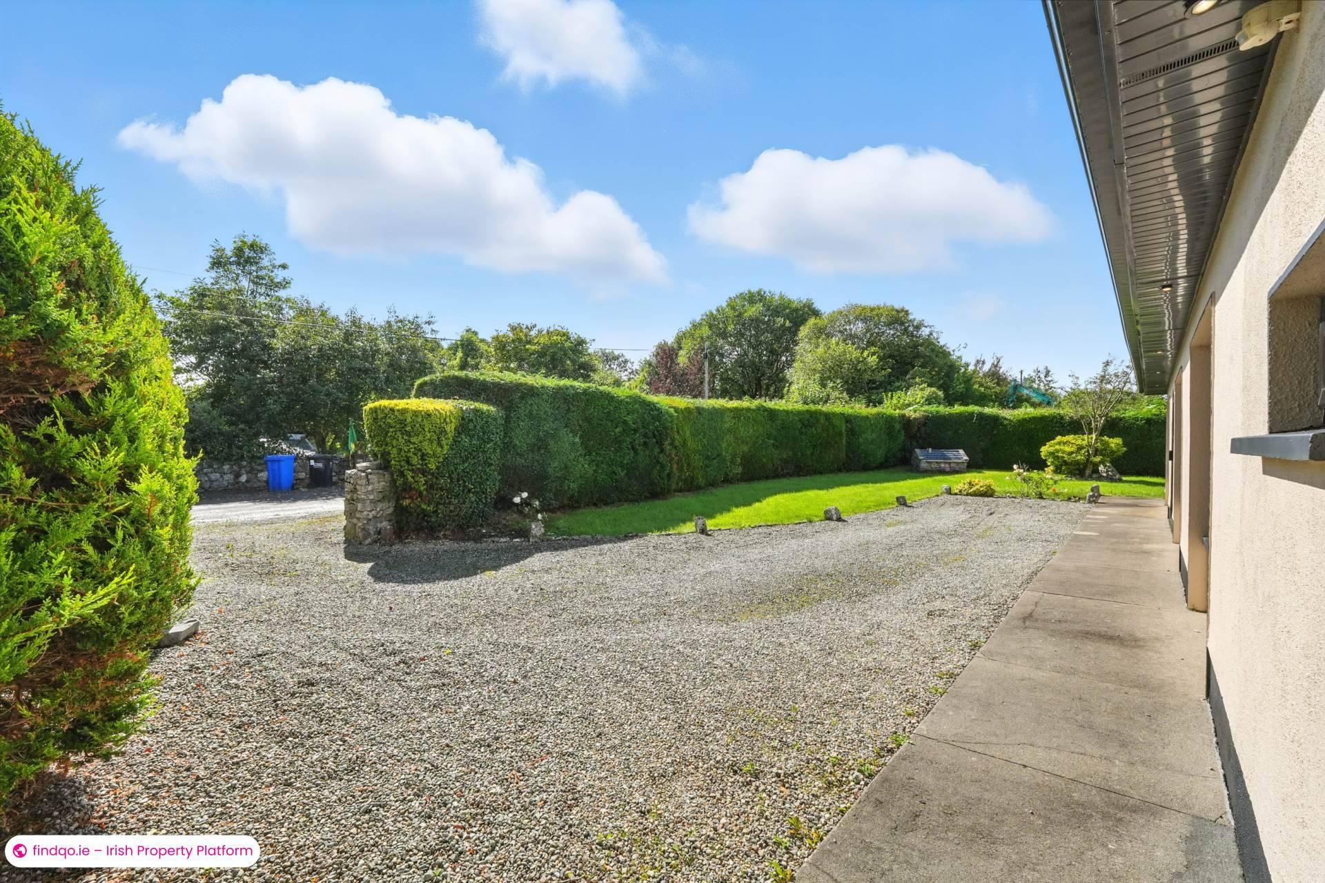 Detached house for Sale in Oughterard, Galway, H91 F66V