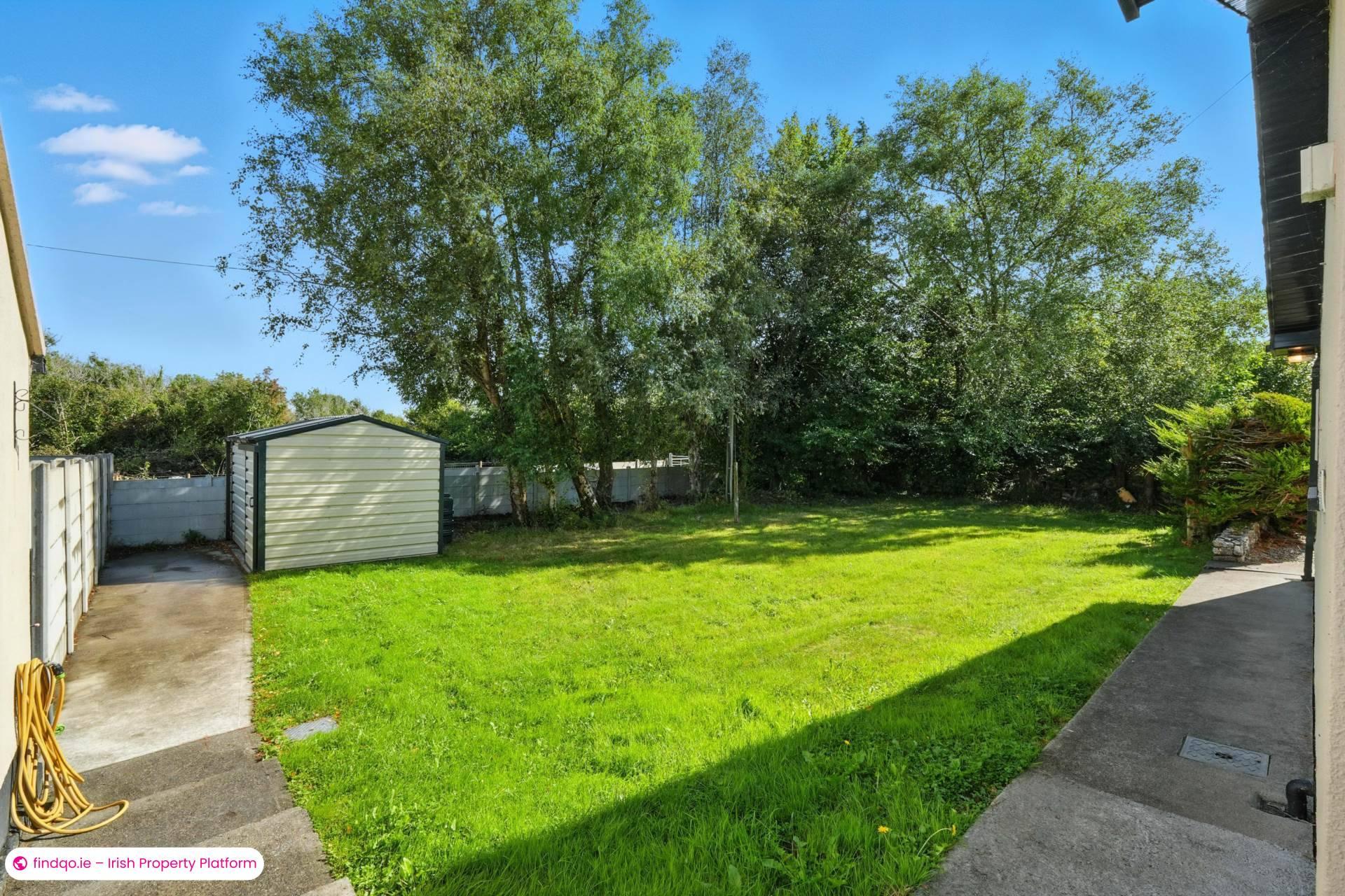 Detached house for Sale in Oughterard, Galway, H91 F66V