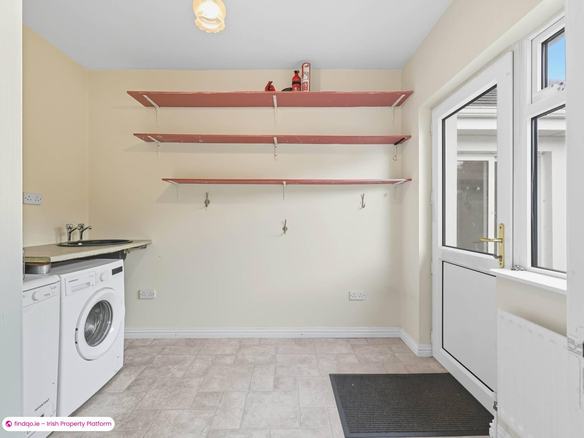 Detached house for Sale in Oughterard, Galway, H91 TKX5