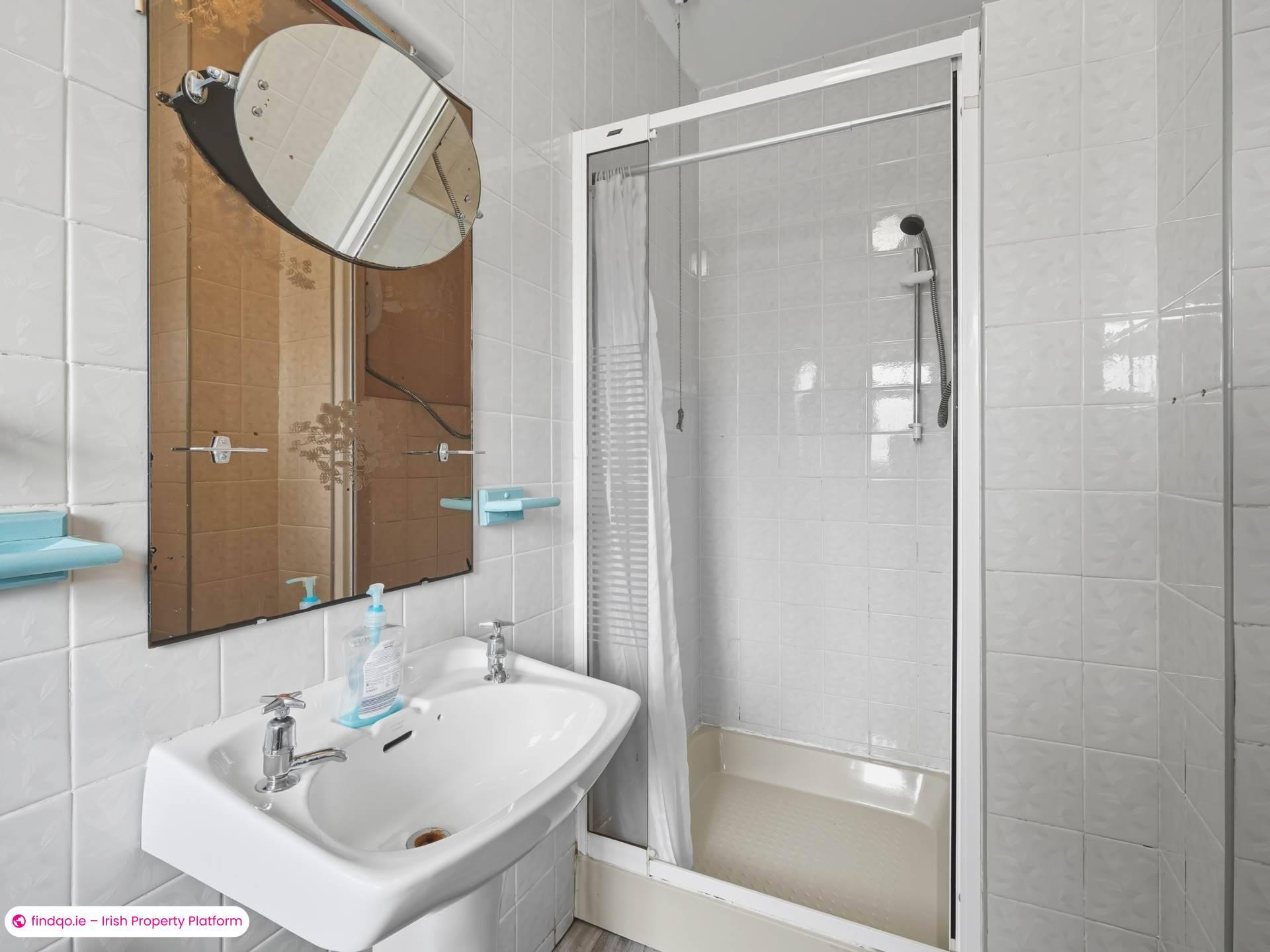 Detached house for Sale in Oughterard, Galway, H91 TKX5