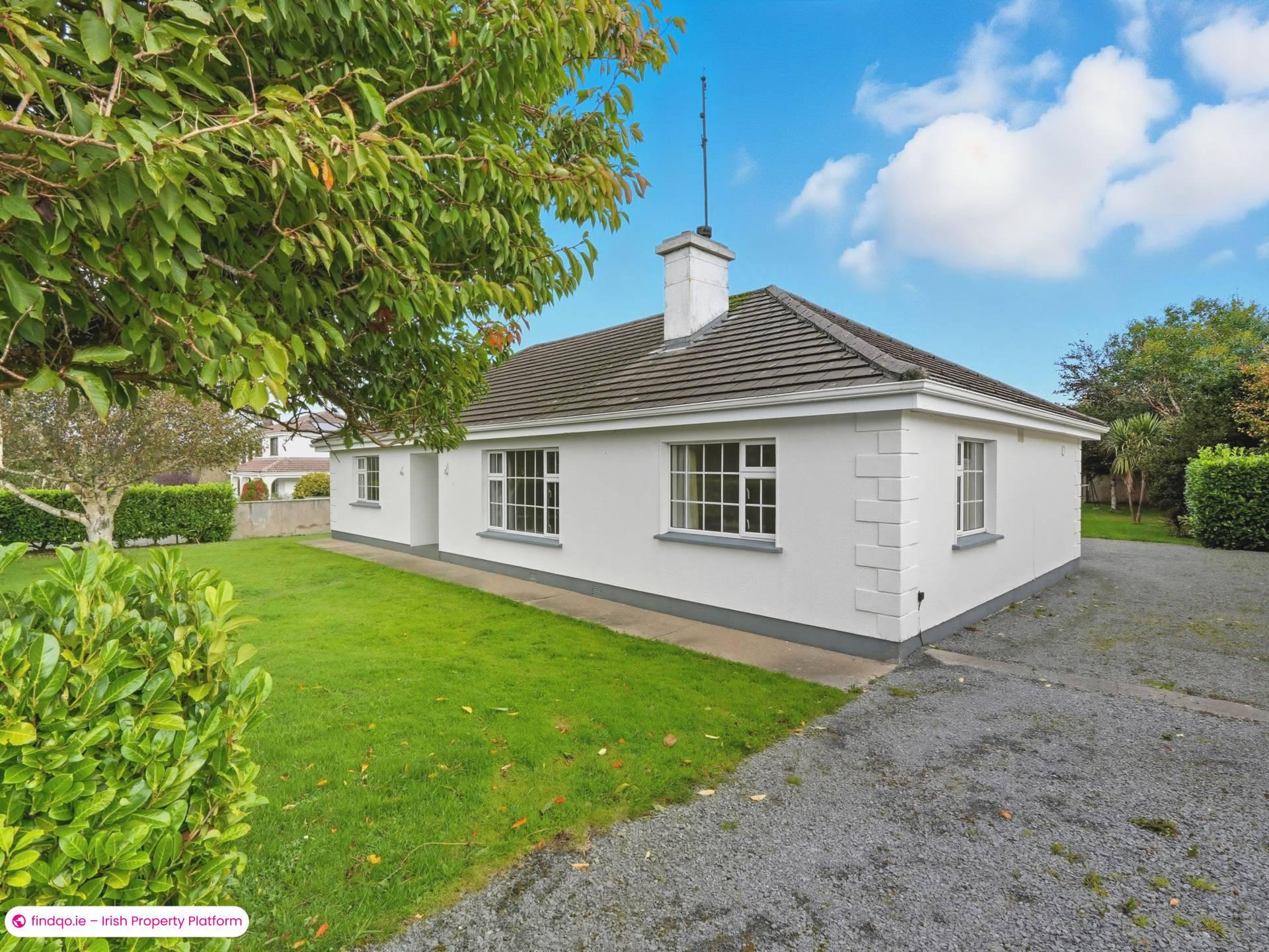 Detached house for Sale in Oughterard, Galway, H91 TKX5