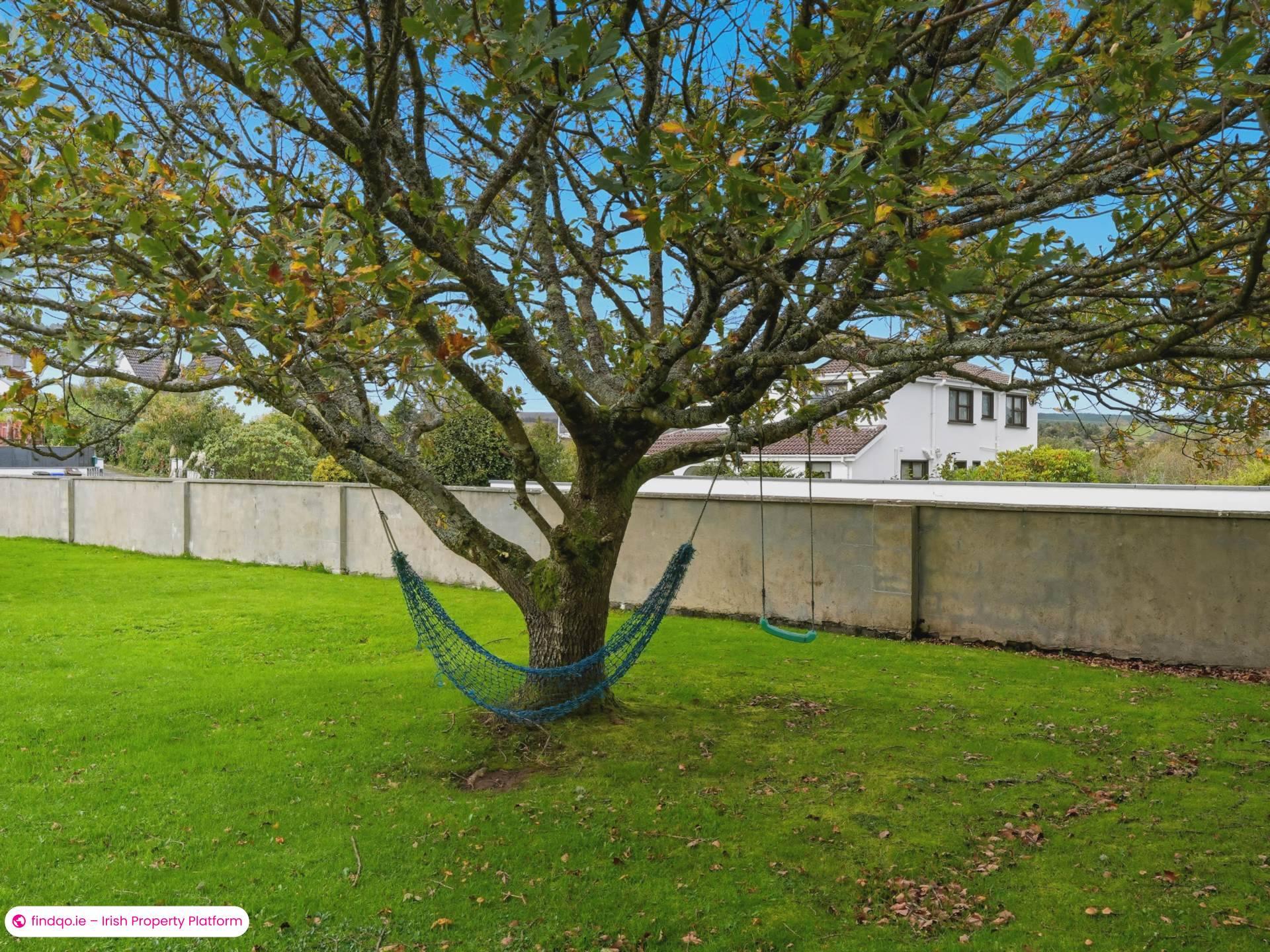 Detached house for Sale in Oughterard, Galway, H91 TKX5